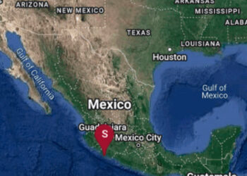 Sismo de 7.4 grados sacude a México