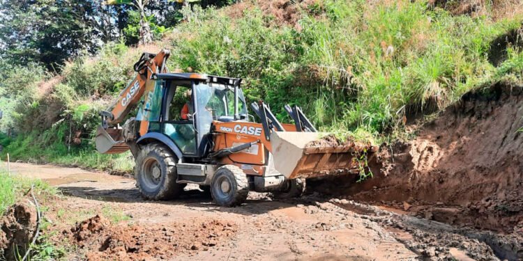 Se han removido más de 70 mil metros cúbicos de tierra por lluvias en 120 veredas de Ibagué