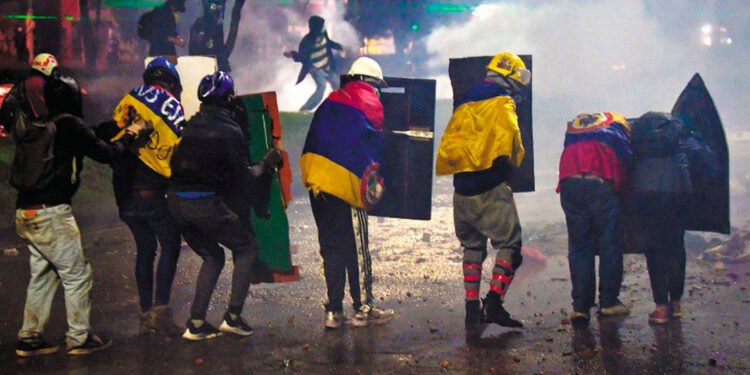 Polémica. Con proyecto de ley, Pacto Histórico insisten en indulto o amnistía para jóvenes de la Primera Línea