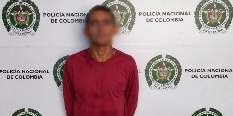 Capturado en flagrancia, el ‘roba cable’ en el barrio Interlaken de Ibagué&nbsp;