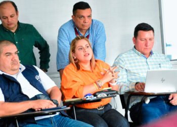 Gobernación facilitó acuerdo para restablecer servicio de agua en colegios públicos de Honda