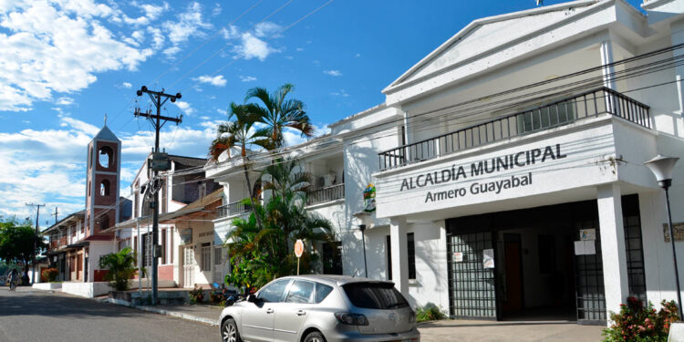 Gobernador del Tolima designó nuevo alcalde de Armero Guayabal