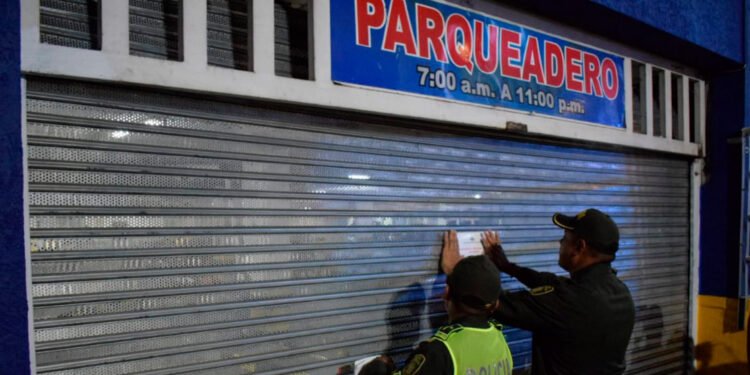 Gobierno Local socializó las medidas correctivas al Centro Comercial La Quinta por realizar sin ninguna autorización un espectáculo con artículos pirotécnicos