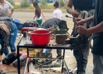 Bomberos Oficiales atendieron incendio en el Sur de Ibagué