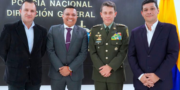 Jóvenes financiados por la Gobernación del Tolima en curso de patrulleros, prestarán su servicio en la región