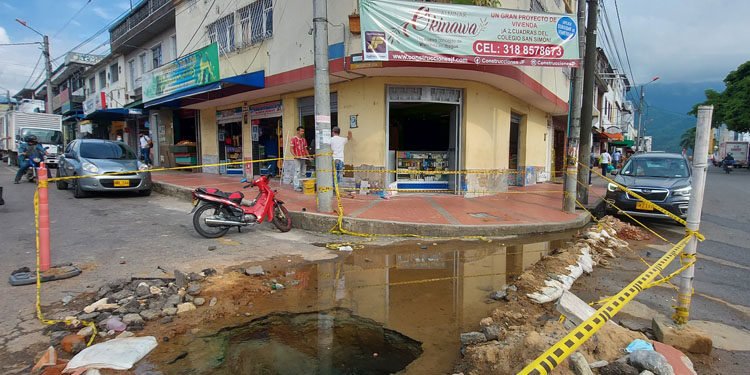IBAL moderniza redes en los barrios Los Nogales, El Topacio y Cañaveral