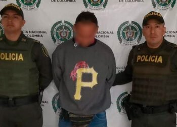 Uniformados interceptaron a un hombre quien al parecer lesionó a otro en la comuna 8 de la ciudad de Ibagué 