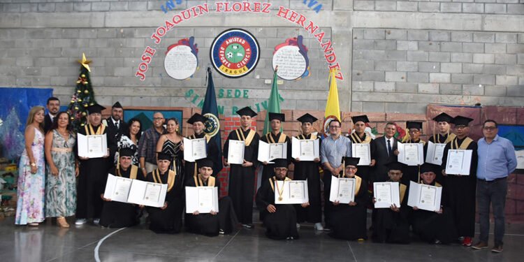 Personas privadas de la libertad se graduaron como bachilleres