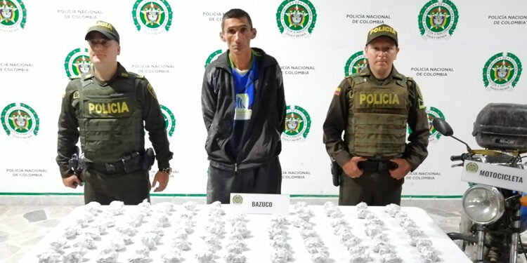 “Con sorpresita abordo” Sujeto fue capturado con 5.800 dosis de bazuco