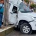 Tremendo accidente en Ibagué conductor perdió el control y terminó estrelladose contra un poste