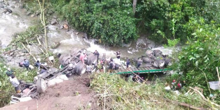 Dos muertos en grave accidente de tránsito en el corredor vial que conduce a Cajamarca