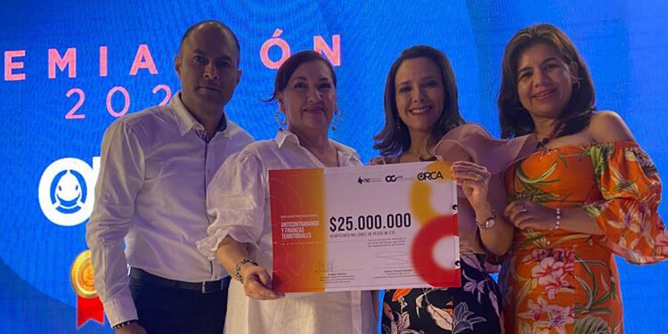 Departamento del Tolima recibió medalla de oro por lucha contra el contrabando