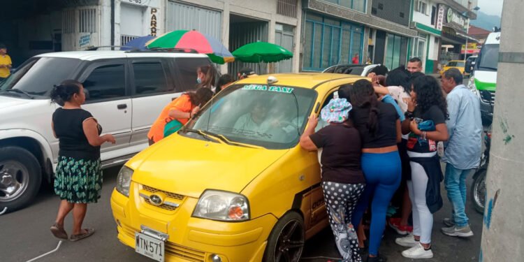 Comunidad del Parque de Galarza recibe visita de corazones amorosos&nbsp;