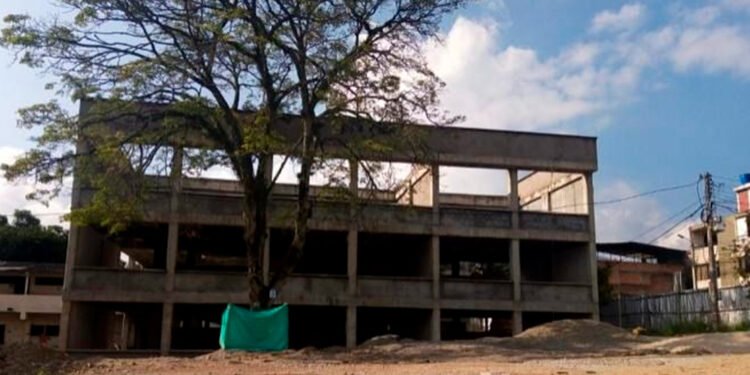 ¡El colmo! Colegio de Ibagué que lleva 5 años en obras, será demolido en un 90%