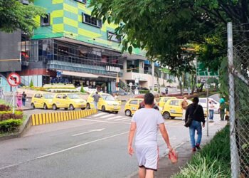 Más de 5 mil empresas se ven afectadas con el bloqueo de vías por parte del gremio de taxistas en Ibagué