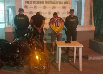 Capturaron dos presuntos responsables de hurto de celulares en estación de servicio