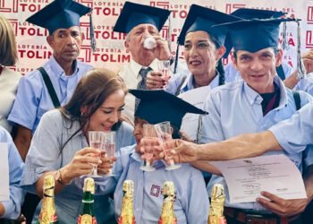 Los loteros del Tolima se graduaron en técnicas de ventas