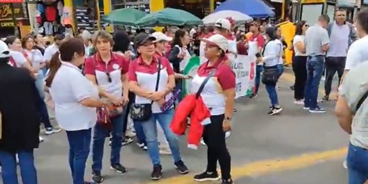 Iniciaron las jornadas de manifestaciones a favor y en contra de Petro