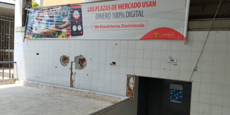 Comerciantes de La Plaza de La 14 inconformes con la administración municipal