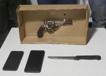 Dos hombres fueron capturados por el porte ilegal de un arma de fuego