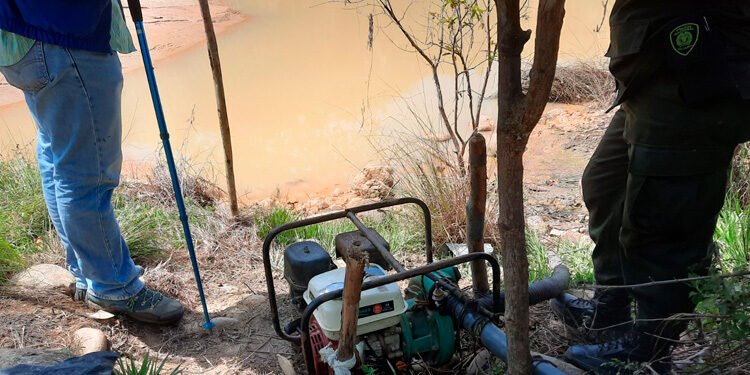Capturaron tres personas en Ataco por explotación ilícita de yacimiento minero