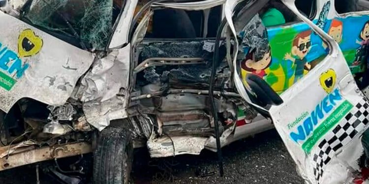 Seis niños y una mujer herida en accidente en la vía Castilla – Coyaima