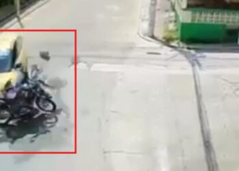 Muere patrullero de la policía tras chocar violentamente contra un taxi en el barrio Calarcá en Ibagué