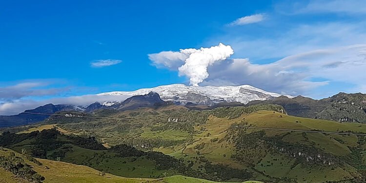 Gobernación del Tolima declaró al Departamento en alerta naranja por cambio de actividad del volcán nevado del Ruiz