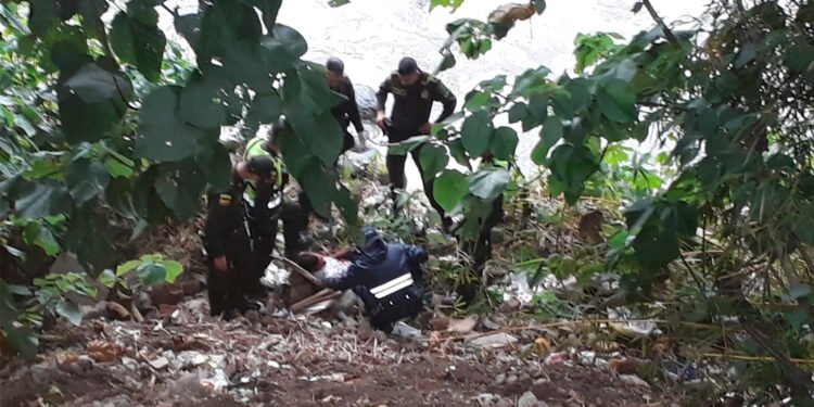 Rescataron a un ciudadano herido a orillas del río Combeima