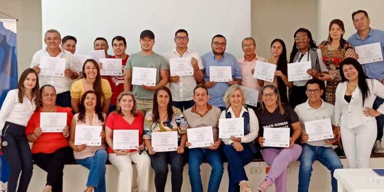 200 profesores tolimenses fueron certificados en metodologías sociales escolares por parte del programa CreaCiencia