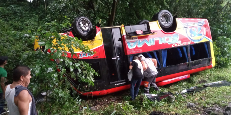 Cinco personas heridas deja accidente de una Rápido Tolima en Armero Guayabal