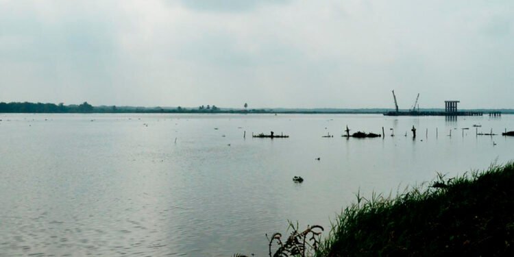 Organismos de socorro en acuartelamiento de primer grado por incremento del río Magdalena