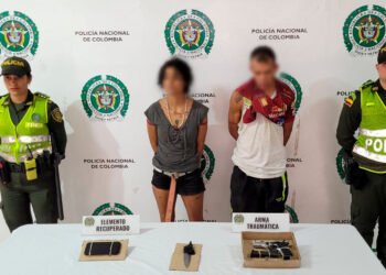 Dos personas fueron capturadas por ser los presuntos responsables de un hurto al interior de una buseta