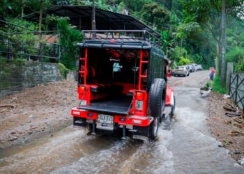 Habilitada la vía hacia el Cañón del Combeima
