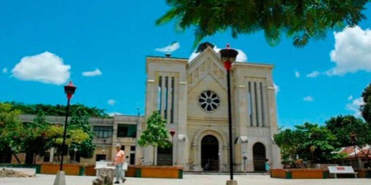 Ocho personas detenidas en 5 allanamientos dejan operativos de la Policía en Carmen de Apicalá