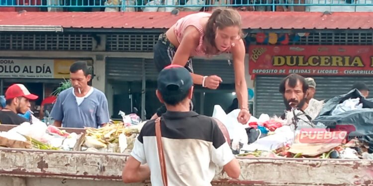 Grave problema con las basuras vive la Plaza de La 21 de Ibagué&nbsp;