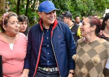 Alcalde Andrés Hurtado escribe misiva para defender su gobierno de todos sus detractores