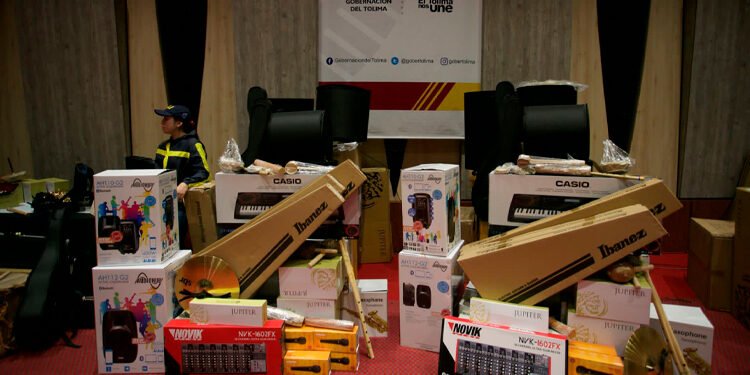 669 instrumentos musicales llegan a los municipios del Tolima