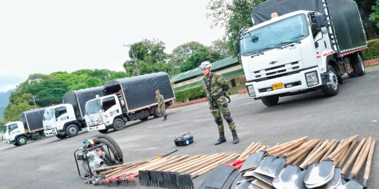 El Tolima sigue interviniendo las rutas de evacuación para atender la emergencia de los municipios de Influencia del volcán nevado del Ruiz