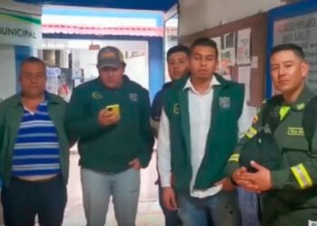 Con drones y personal de la Policía de Cundinamarca, buscan a joven desaparecida en Santa Isabel
