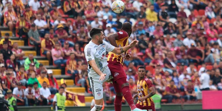 El Deportes Tolima no despega y la pista se le acaba