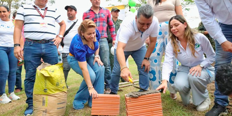 El gobernador Orozco puso la primera piedra del nuevo Pabellón de Agudos del Hospital Especializado Granja Integral de Lérida
