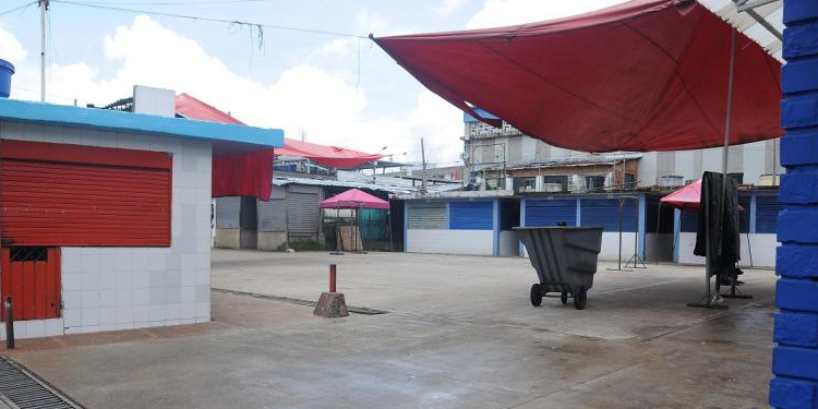 Una persona fue asesinada a cuchillo en La Plaza de La 28, el responsable fue detenido por la policía