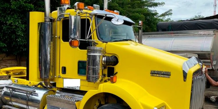 Joven de 16 años resultó herido al caer de una tractomula en la vía Mariquita