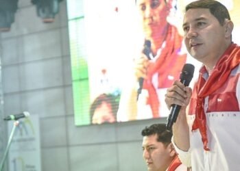 ¿Quién pagará los gastos de la comitiva que viaja a Nueva York para el lanzamiento del Festival?