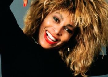 ¡Tina Turner, una verdadera leyenda que ha dejado una huella imborrable en la industria musical!