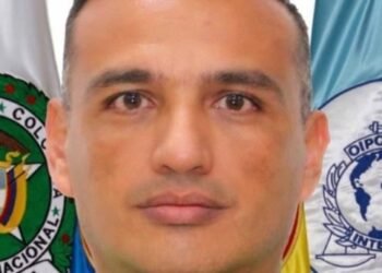 Usurpan la identidad del director de la Escuela de Aviación de la Policía para cometer estafas en Valle de San Juan 