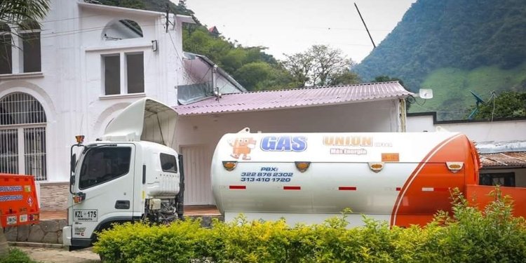 Ya están en Colombia los tanques de gas para el cañón del Combeima