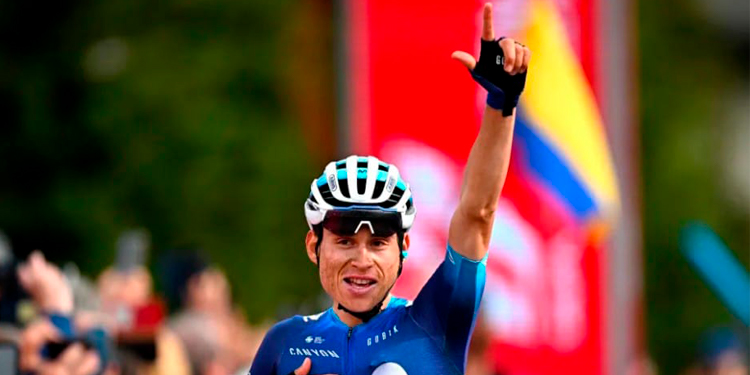 El colombiano Einer Rubio conquista la montaña y gana en el Giro de Italia