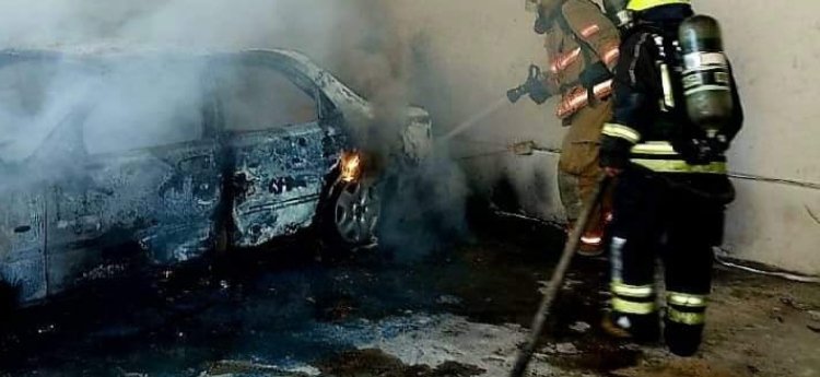 Incendio en un taller de Melgar consumió varios vehículos